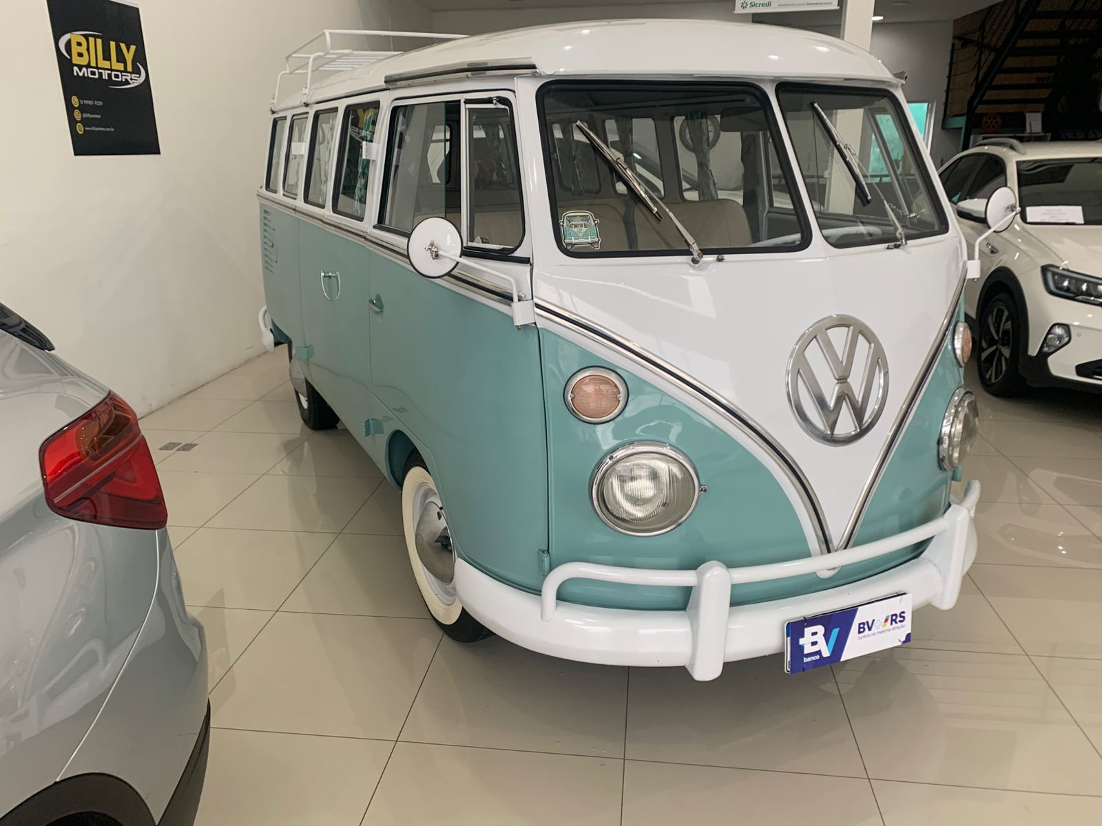 VW - VolksWagen Kombi Furgão