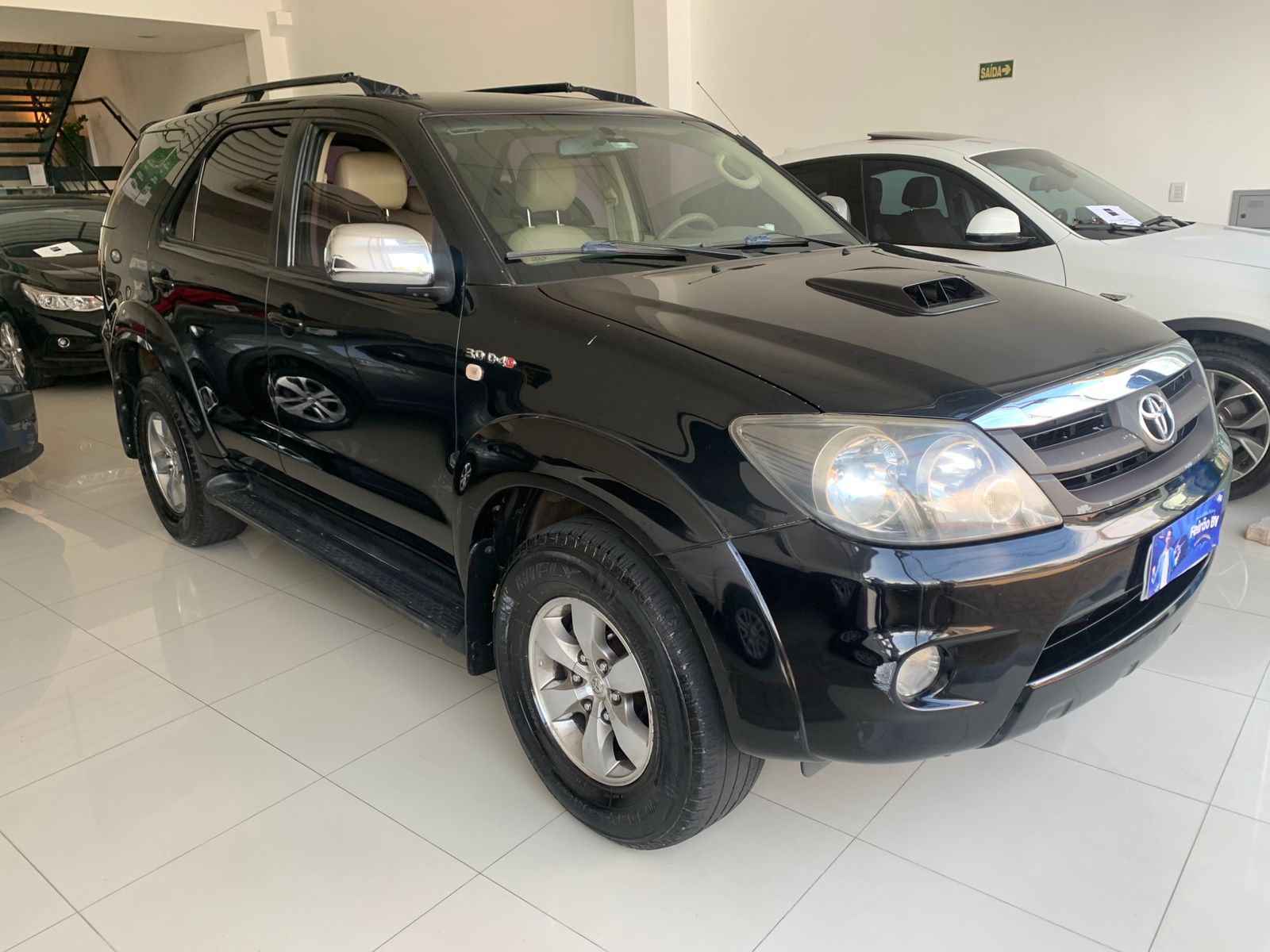 Toyota Hilux SW4 SRV D4-D 4x4 3.0 TDI Dies. Aut