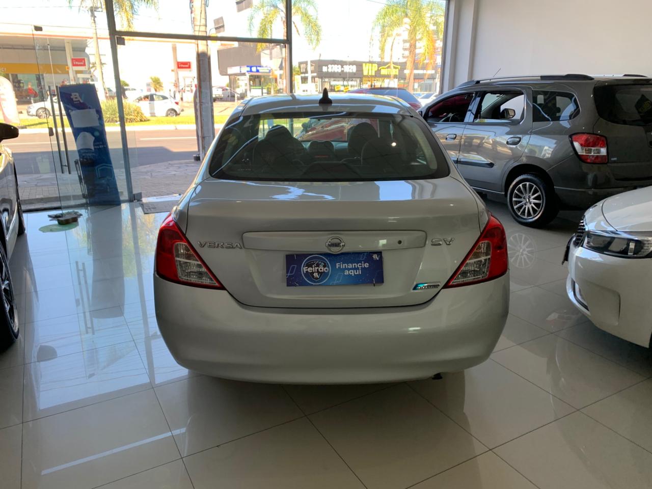 Nissan VERSA SV 1.6 16V Flex Fuel 4p Mec.